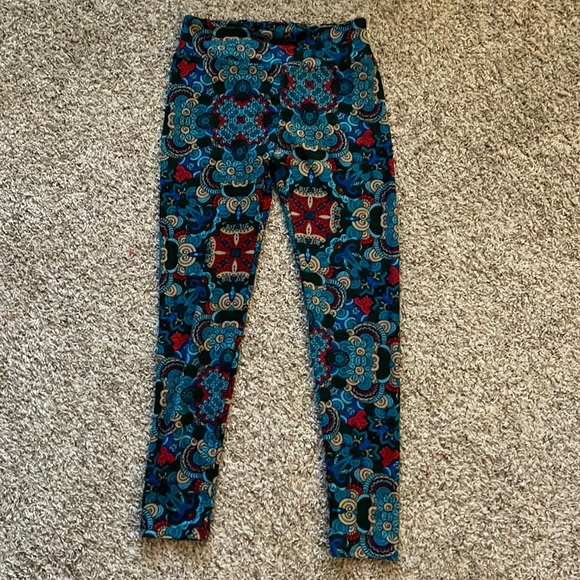 Barely worn super soft Lularoe leggings 💙 - Picture 1 of 2